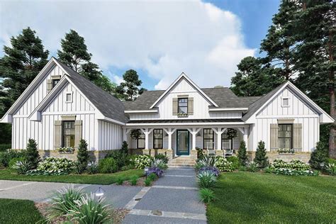 zillow farmhouse|More.